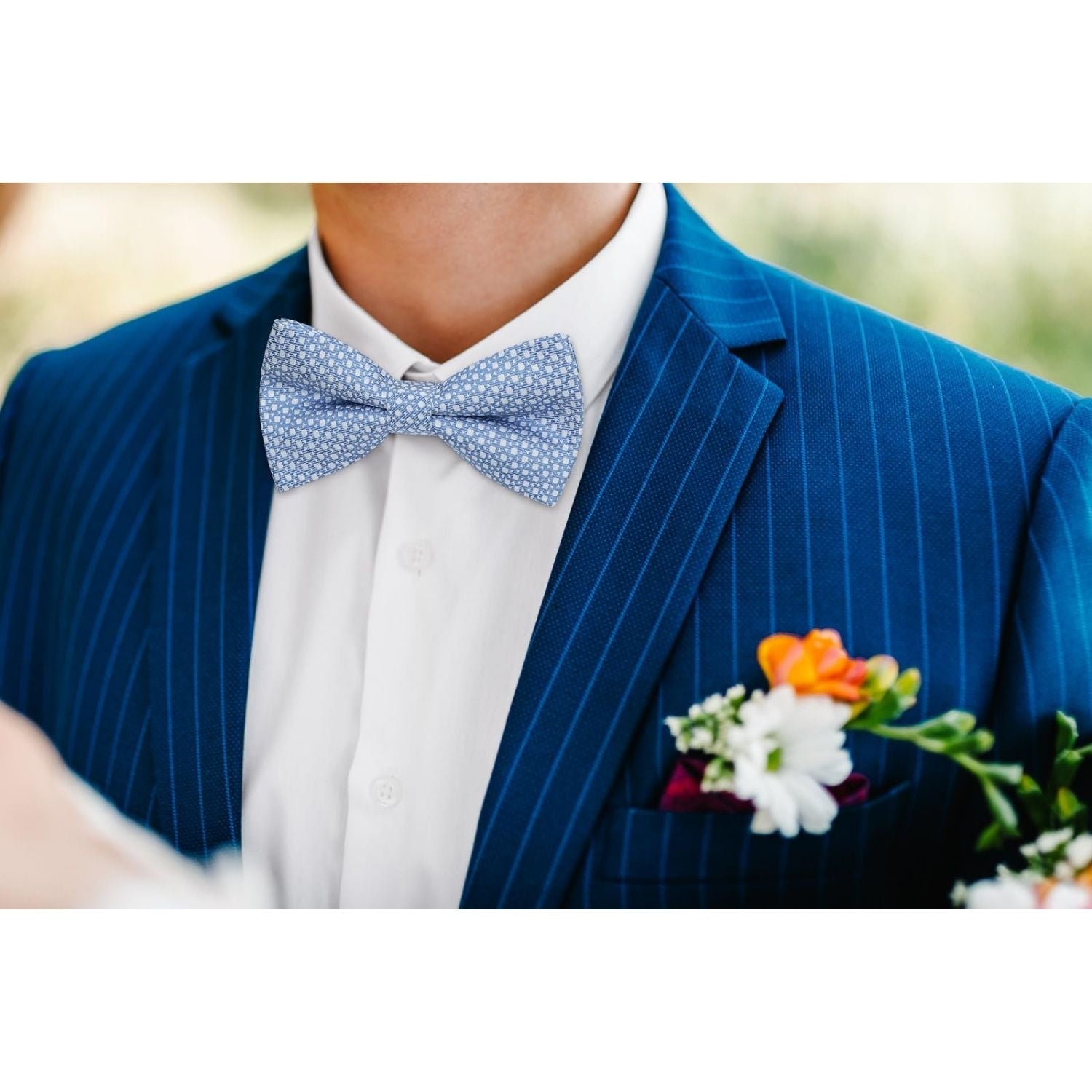 Blue Houndstooth Pre-Tied Bow Tie Set For Formal Wear - Image 2