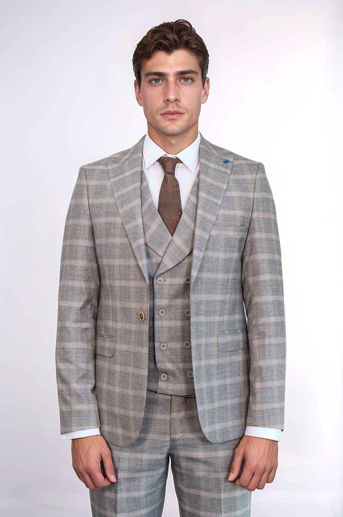 Single Button Peak Lapel 3-Piece Suit In Beige - Image 2